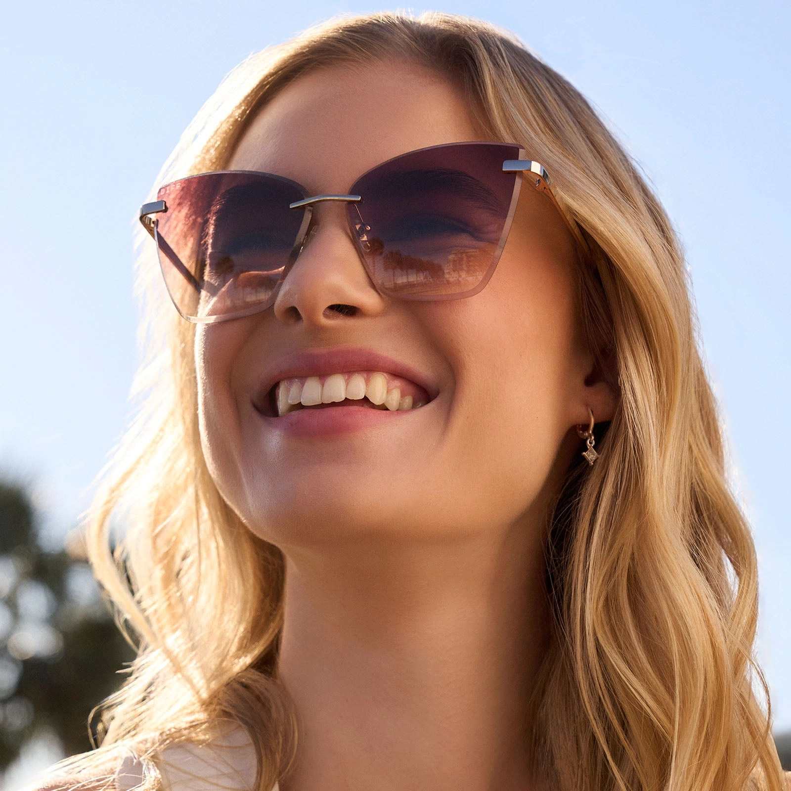 BECKY V - GOLD   BROWN GRADIENT SUNGLASSES