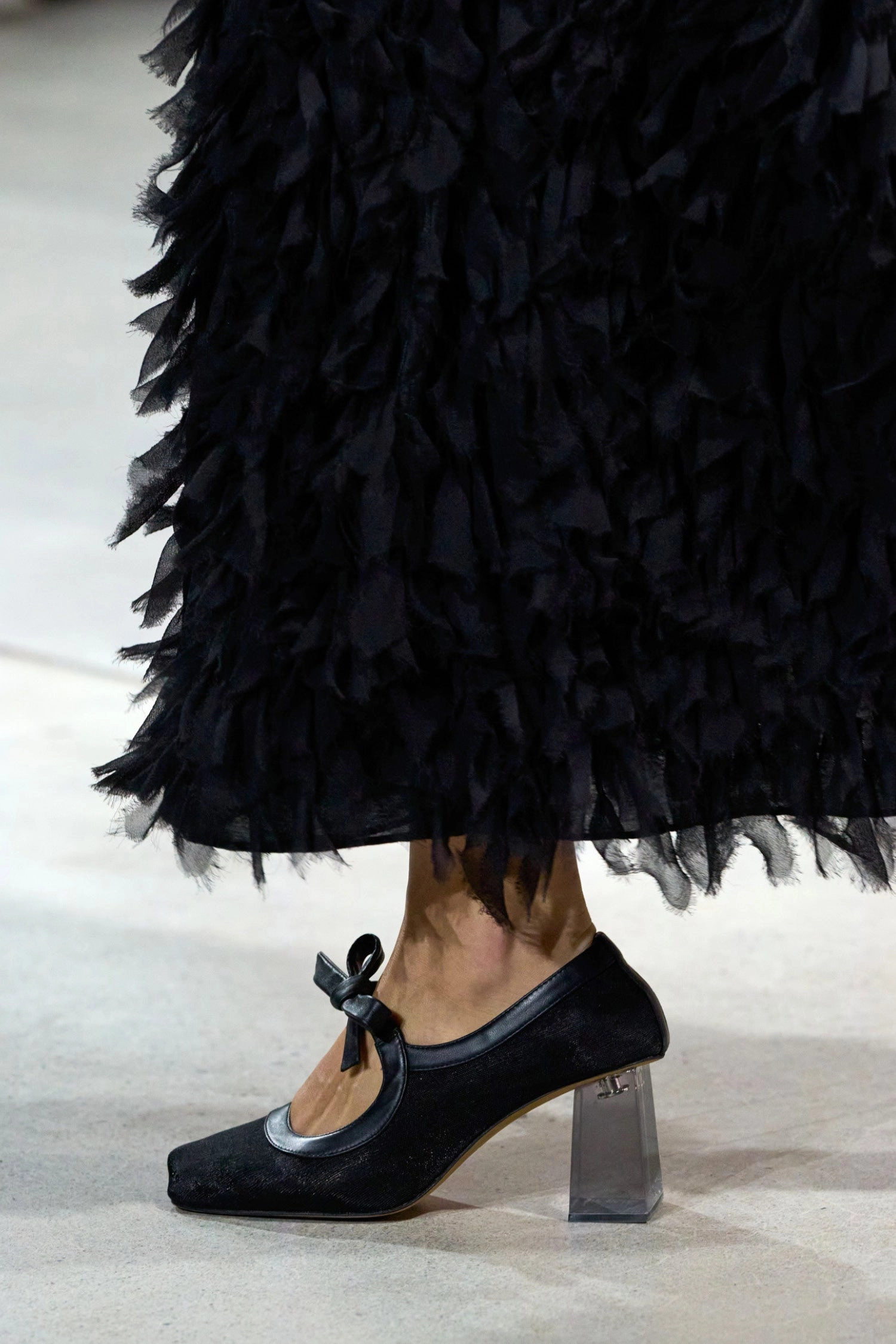 Cecily Heel - Noir