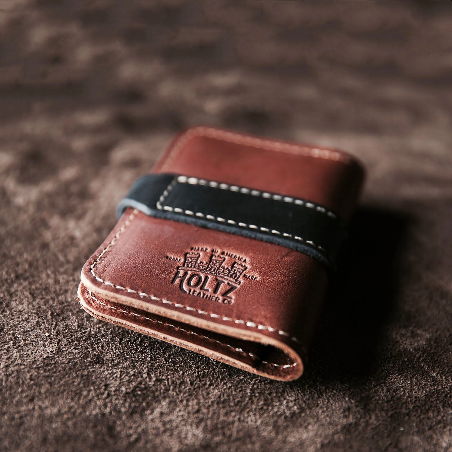 The Officially Licensed Marine Corps Doolittle Fine Leather Snap Closure Wallet BiFold